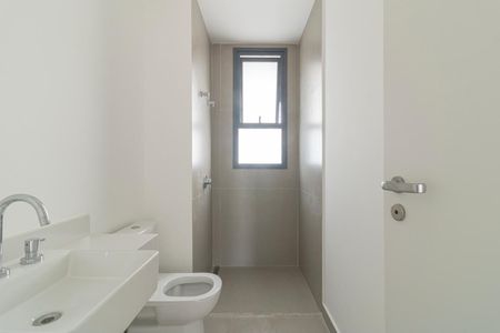 Apartamento à venda com 143m², 3 quartos e 2 vagasBanheiro da Suíte 1