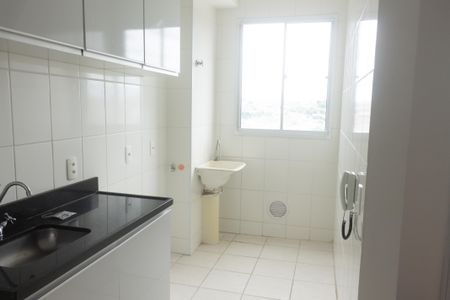 Cozinha e Área de Serviço de apartamento à venda com 2 quartos, 50m² em Vila Metalúrgica, São Paulo
