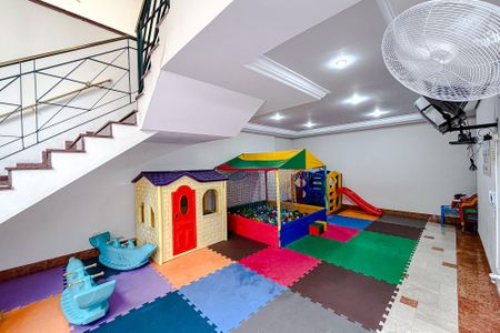 Apartamento à venda com 137m², 4 quartos e 3 vagasBrinquedoteca