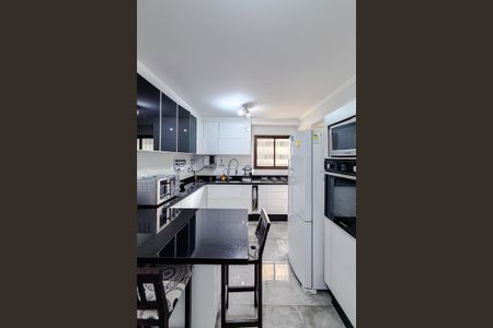 Apartamento à venda com 137m², 4 quartos e 3 vagasCozinha