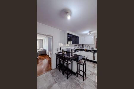 Apartamento à venda com 137m², 4 quartos e 3 vagasCozinha