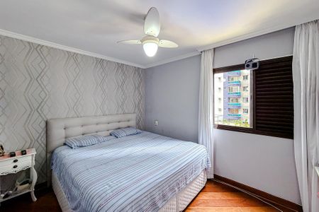 Apartamento à venda com 137m², 4 quartos e 3 vagasQuarto 4 - Suíte