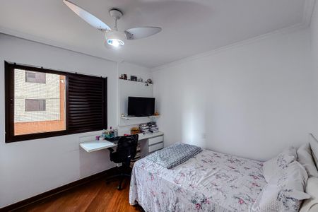 Apartamento à venda com 137m², 4 quartos e 3 vagasQuarto 3 - Suíte