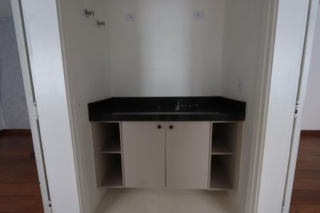 Casa para alugar com 360m², 2 quartos e 4 vagasBanheiro dos Quartos