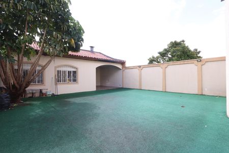 Casa para alugar com 360m², 2 quartos e 4 vagasQuintal