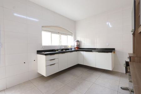 Casa para alugar com 360m², 2 quartos e 4 vagasCozinha