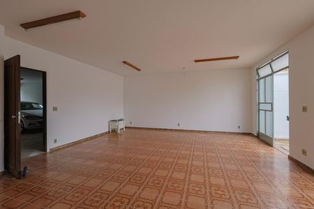 Casa para alugar com 484m², 3 quartos e 4 vagasSala 4