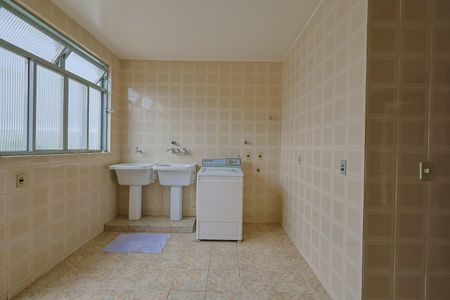 Casa para alugar com 484m², 3 quartos e 4 vagasÁrea de Serviço