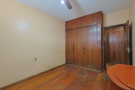 Casa para alugar com 484m², 3 quartos e 4 vagasQuarto 2