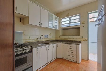 Casa para alugar com 484m², 3 quartos e 4 vagasCozinha