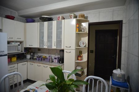 Casa à venda com 117m², 2 quartos e 2 vagasCozinha