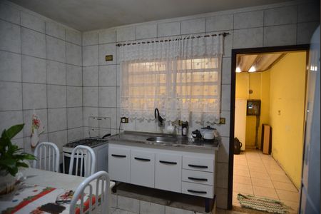 Casa à venda com 117m², 2 quartos e 2 vagasCozinha