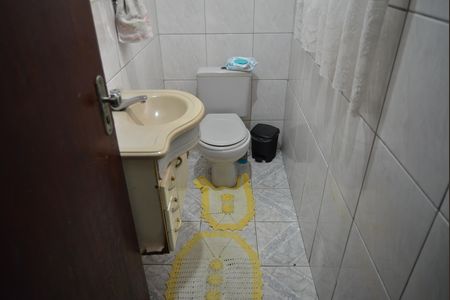 Casa à venda com 117m², 2 quartos e 2 vagasBanheiro de Serviço