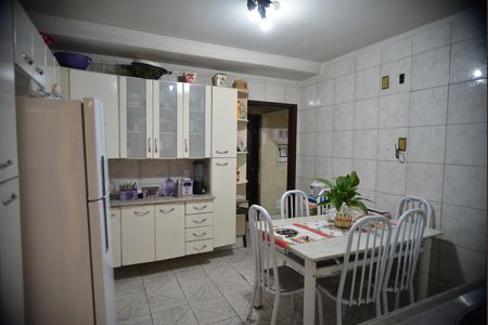 Casa à venda com 117m², 2 quartos e 2 vagasCozinha
