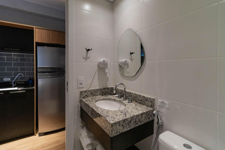 Banheiro de kitnet/studio à venda com 1 quarto, 25m² em Perdizes, São Paulo