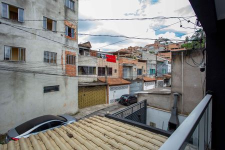 Casa à venda com 120m², 2 quartos e 2 vagasVaranda
