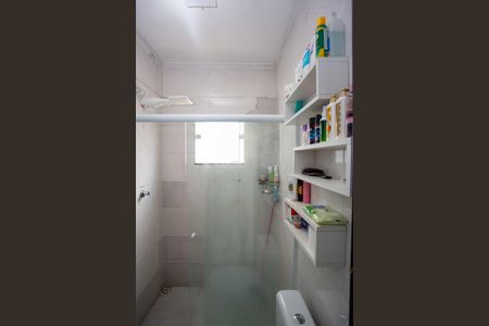 Casa à venda com 120m², 2 quartos e 2 vagasBanheiro da Suíte