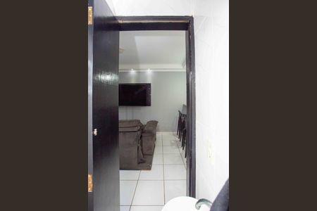 Casa à venda com 120m², 2 quartos e 2 vagasLavabo