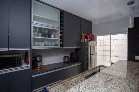 Casa à venda com 120m², 2 quartos e 2 vagasCozinha