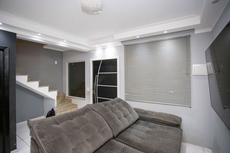 Casa à venda com 120m², 2 quartos e 2 vagasSala