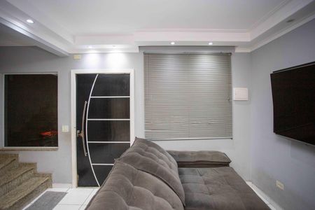 Casa à venda com 120m², 2 quartos e 2 vagasSala