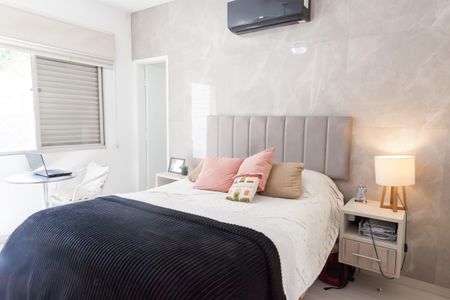 Apartamento à venda com 210m², 3 quartos e 2 vagas Apartamento à venda com 210m², 3 quartos e 2 vagassuite