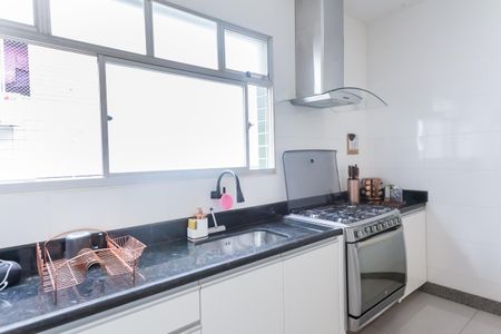 Apartamento à venda com 210m², 3 quartos e 2 vagas Apartamento à venda com 210m², 3 quartos e 2 vagasCozinha
