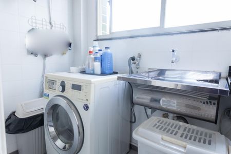 Apartamento à venda com 210m², 3 quartos e 2 vagas Apartamento à venda com 210m², 3 quartos e 2 vagasÁrea de Serviço