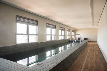 Apartamento à venda com 68m², 2 quartos e 1 vagaÁrea comum - Piscina