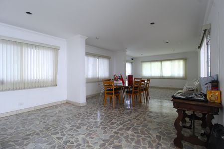 Apartamento à venda com 86m², 2 quartos e 1 vagaÁrea Comum - Salão de Festas