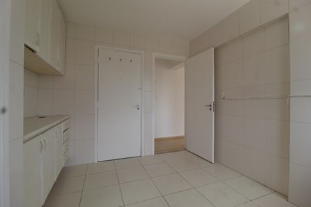 Apartamento à venda com 86m², 2 quartos e 1 vagaCozinha