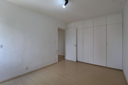 Apartamento à venda com 86m², 2 quartos e 1 vagaQuarto 2