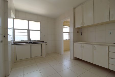 Apartamento à venda com 86m², 2 quartos e 1 vagaCozinha