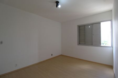 Apartamento à venda com 86m², 2 quartos e 1 vagaQuarto 2