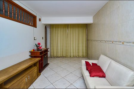 Casa à venda com 312m², 6 quartos e sem vaga Casa à venda com 312m², 6 quartos e sem vagaSala casa 2