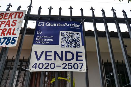 Casa à venda com 312m², 6 quartos e sem vaga Casa à venda com 312m², 6 quartos e sem vagaPlaca Instalada 19-01-2026-VWZO-32