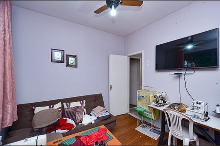 Casa à venda com 312m², 6 quartos e sem vaga Casa à venda com 312m², 6 quartos e sem vagaQuarto 1 casa 1