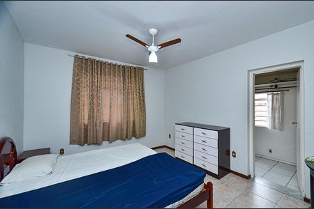 Casa à venda com 312m², 6 quartos e sem vaga Casa à venda com 312m², 6 quartos e sem vagaSuíte 2 casa 2