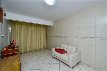 Casa à venda com 312m², 6 quartos e sem vaga Casa à venda com 312m², 6 quartos e sem vagaSala casa 2