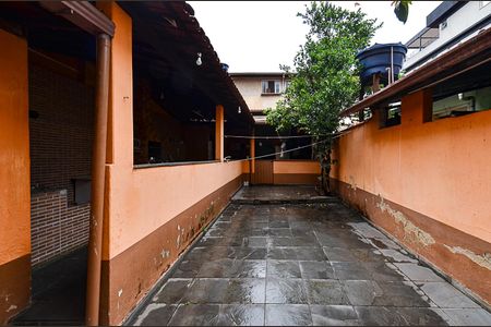 Casa à venda com 312m², 6 quartos e sem vaga Casa à venda com 312m², 6 quartos e sem vagaÁrea Externa casa 2