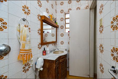 Banheiro Suíte casa 1 de casa à venda com 6 quartos, 312m² em Sagrada Família, Belo Horizonte