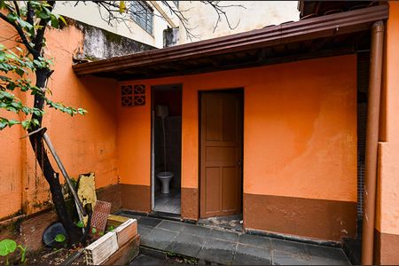 Casa à venda com 312m², 6 quartos e sem vaga Casa à venda com 312m², 6 quartos e sem vagaÁrea Externa casa 2