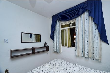 Casa à venda com 312m², 6 quartos e sem vaga Casa à venda com 312m², 6 quartos e sem vagaQuarto 1 casa 2