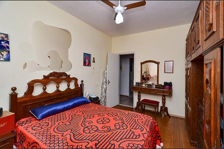 Quarto casa 1 de casa à venda com 6 quartos, 312m² em Sagrada Família, Belo Horizonte