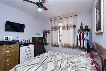 Casa à venda com 312m², 6 quartos e sem vaga Casa à venda com 312m², 6 quartos e sem vagaQuarto 2 casa 1