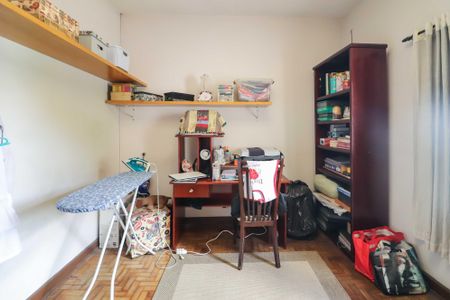 Casa à venda com 328m², 5 quartos e 6 vagasQuarto 1