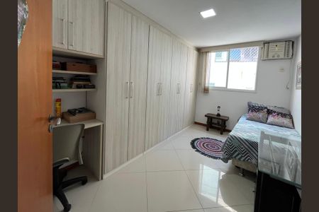 Apartamento à venda com 110m², 3 quartos e 2 vagas Apartamento à venda com 110m², 3 quartos e 2 vagasQuarto 1