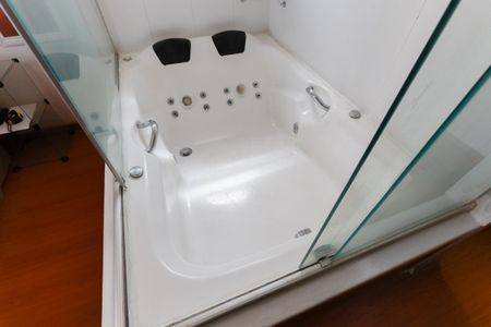 Casa à venda com 180m², 4 quartos e 1 vagaBanheiro da suíte 2