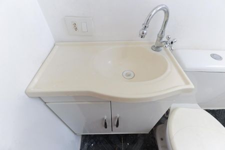 Casa à venda com 180m², 4 quartos e 1 vagaBanheiro da suíte 3