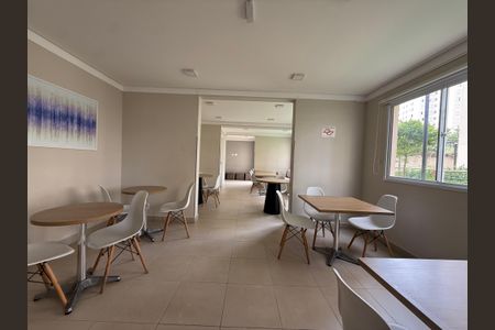 Apartamento para alugar com 32m², 2 quartos e sem vagaÁrea comum - Salão de festas